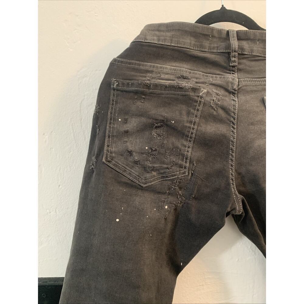 Men's Straight Black Distressed Jeans - Picture 9 of 9